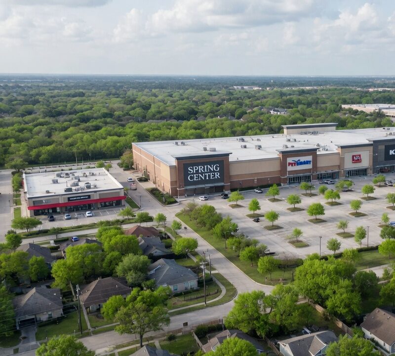 Spring Center Reflects the Steady Strength of Suburban Retail